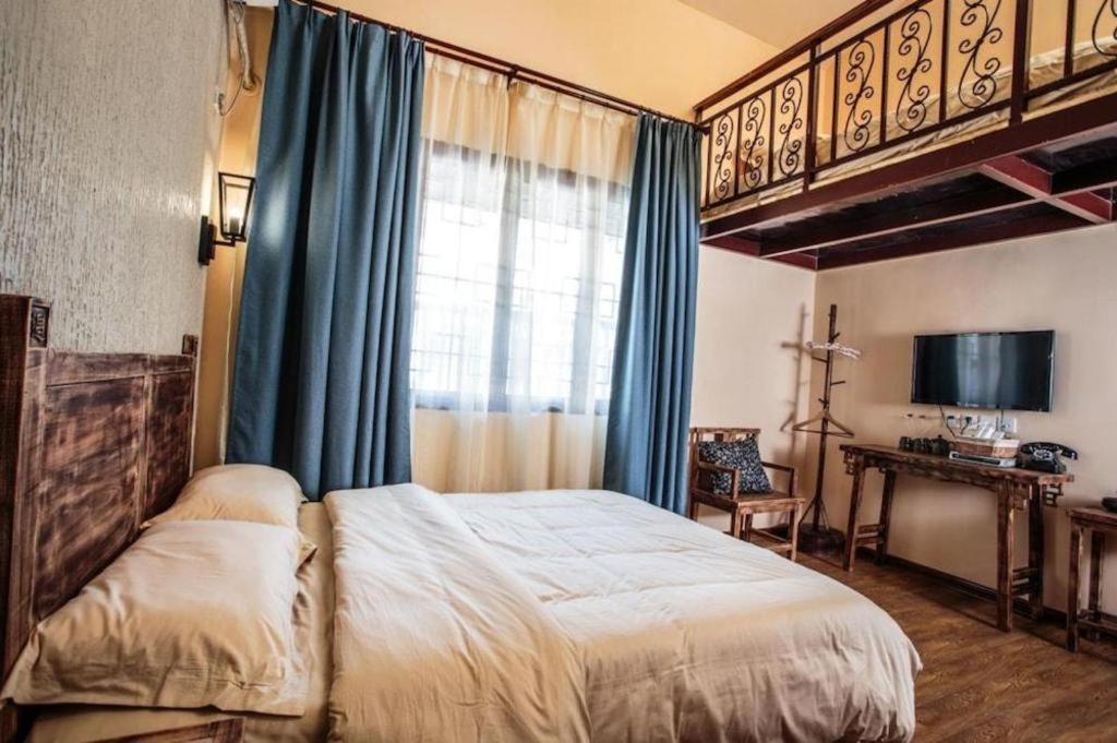 Guilin Lotus Hotel Exterior photo